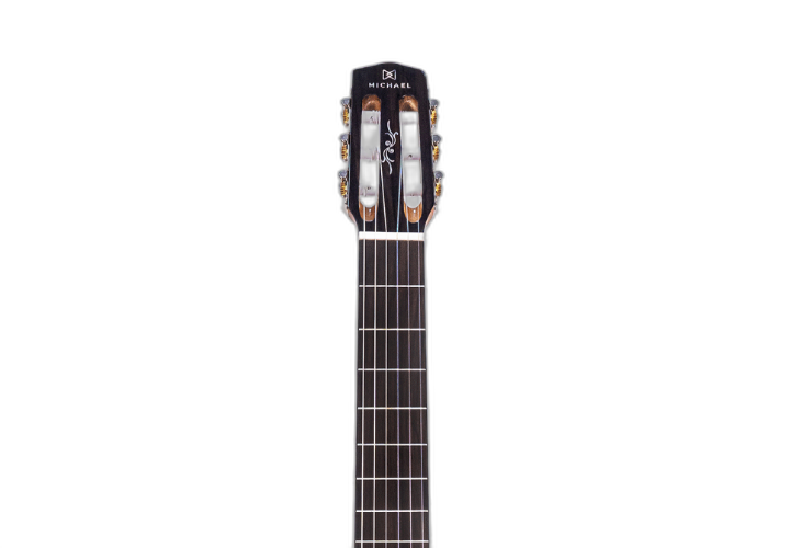 Braço Mahogany e Escala Rosewood