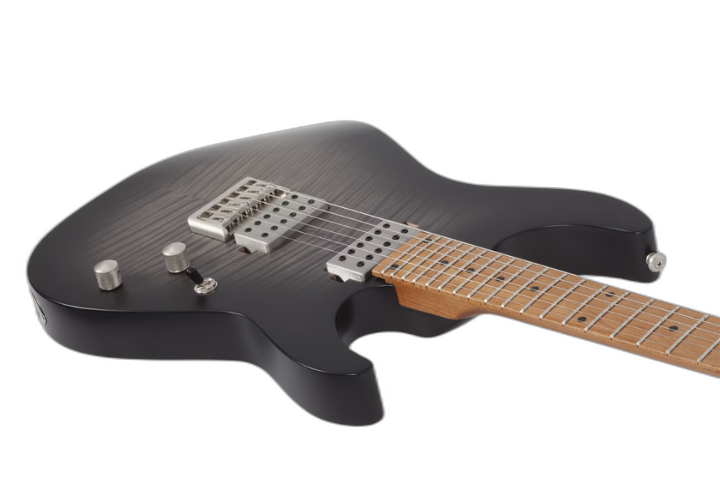 Corpo Basswood com Acabamento Trans Blue Burst e Binding Branco
