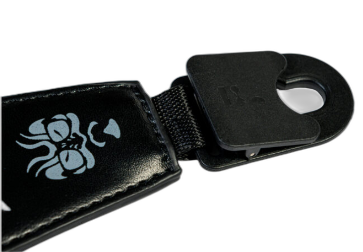 Strap Lock Integrado e Detalhe da Trava