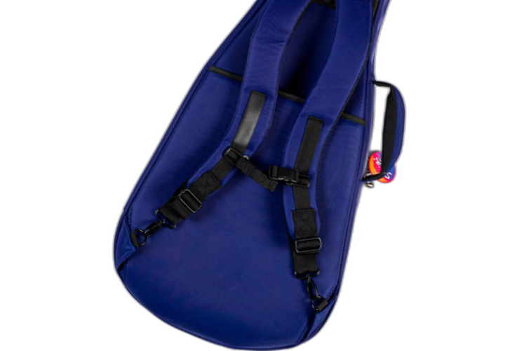 Bolso Externo e Alças Ergonômicas
